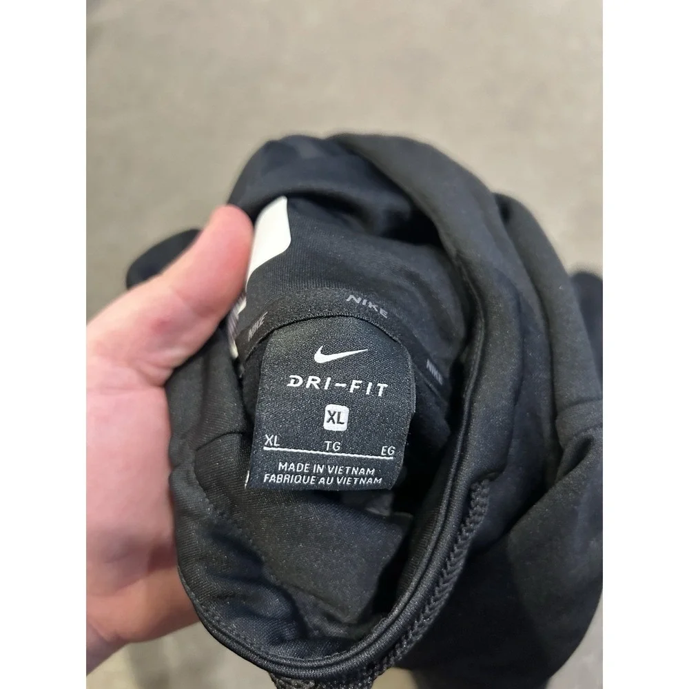 Nike Men's Black Therma Swoosh Dri-Fit‎ Pullover Sweatshirt Mens Size XL